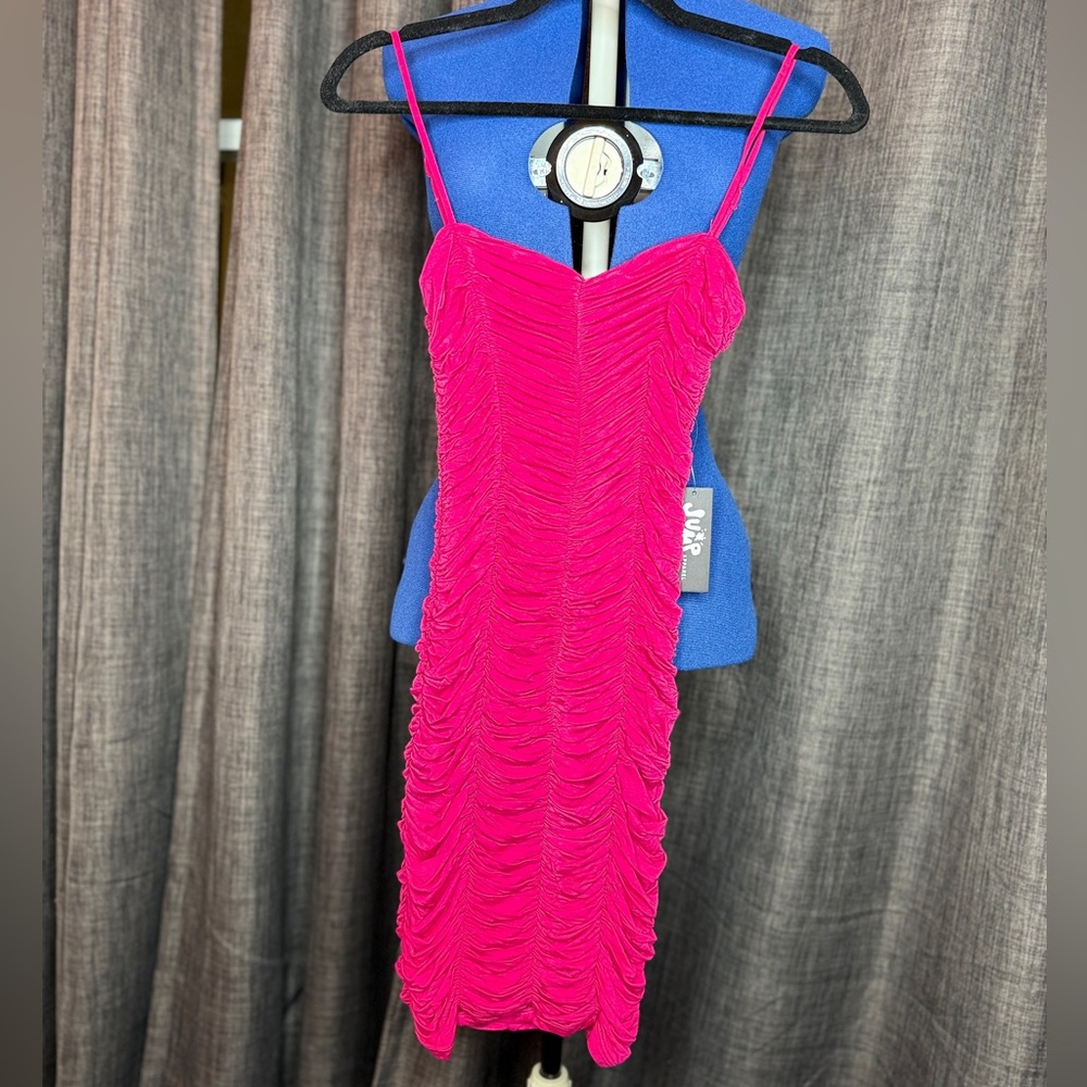 NWT Jump Apparel Ruched Party Dress Womens Sz Small Sleeveless FUCHSIA